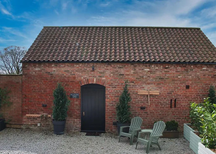 Barn On The Wolds, Yorkshire