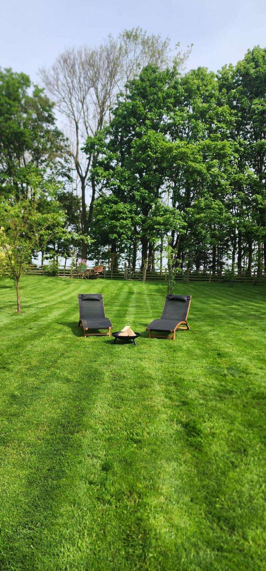 Barn On The Wolds, Yorkshire Apartment Tibthorpe
