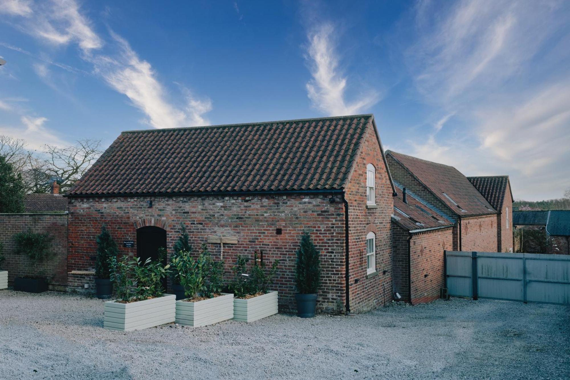 Barn On The Wolds, Yorkshire
