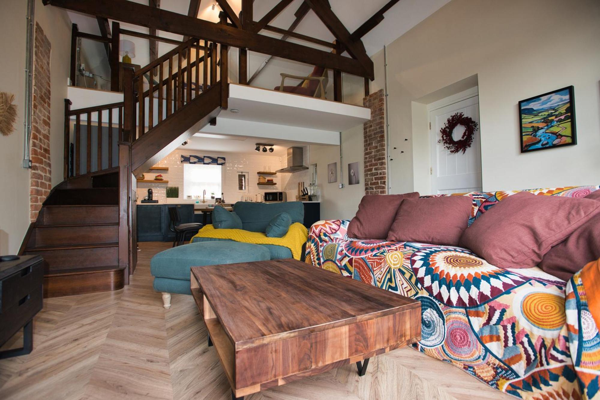 Barn On The Wolds, Yorkshire Apartment *
